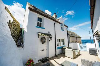 Nautical Nook, 16 Seatown, Gardenstown - Gardenstown - 0
