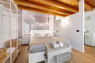 Chiara's Exclusive in Desenzano - Desenzano del Garda - 9