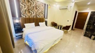 Snooze and Stay Omaxe Hazratganj - Lucknow - 1