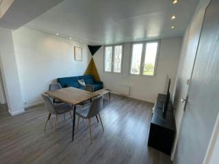 Bright Spacious Flat • 5 Guests • Near Tram - Brest - 6
