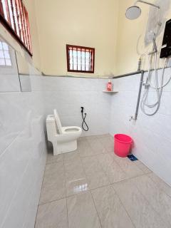Bella Homestay Budget Ayer Keroh - 4 Bedrooms, 15 minutes to town - Kampong Bukit Katil - 5