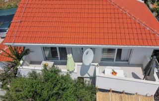 Nice Apartment In Jakisnica With Wifi - 2