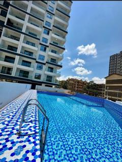 Smart elegant three bedroom apartment with swimming pool fully equipped gym children playground and great breathtaking views - 4