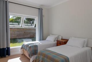 Leisure Isle Getaway - Knysna - 2