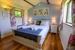 Bluebells by StayStaycations - Bristol - 9