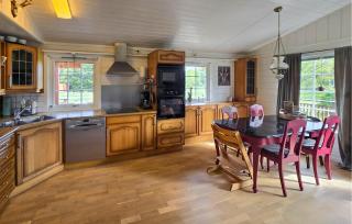 4 Bedroom Gorgeous Home In Vega - 4