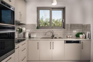 Villa Kamaria with Private Pool and Sea View, by ZanteWize - 4