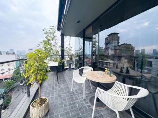 Tô Ngọc Vân - Căn hộ 1 ngủ view hồ - Hanoi - 2