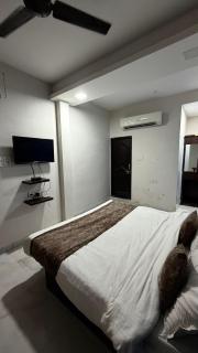Loto Inn - Indore - 0