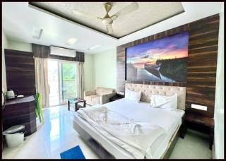 HOTEL R&R Near Sea Beach - Jagannath Temple - fully Air Conditioned hotel at Prime Location - Near Sea Beach and Temple - Hygiene & Spacious Room - with wifi- restaurant- LIFT- and- Parking- Luxuary Hotel - Puri - 9