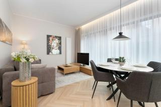 Elegant Apartment with Desk Marina Gdańsk 3City by Noclegi Renters - Danzig - 8