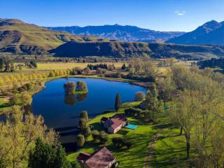 Lake Naverone Holiday Cottages - Drakensberg Garden - 4