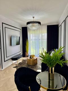 Just Unique black - Posen - 0