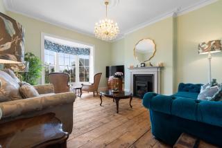 Luxury pair of Georgian apartments, hot tub, sea views, sleeps 12 - 2