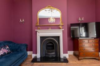 Luxury pair of Georgian apartments, hot tub, sea views, sleeps 12 - 0