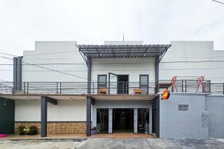 Guest House Hamz Syariah Redpartner - 2