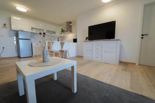 Apartment Moon - Pobegi - 9