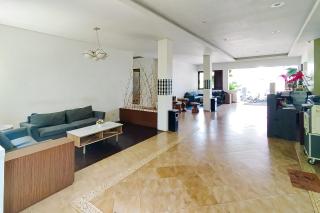 Urbanview near Pasir Angin Hotel - Gadok 1 - 6