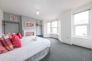 Five bedroom house in Douglas road - 3