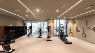 Bright 2BR with Pool & Creek Views - Dubai - 4