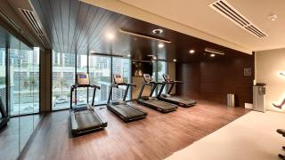 Bright 2BR with Pool & Creek Views - Dubai - 2