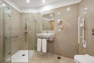 White Waters Hotel - Machico - 3