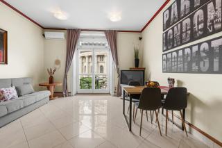 Amora Homes Breathless Panorama Basilica Suite with balcony NEED RESERVATION FOR FREE PARKING - Budapest - 6
