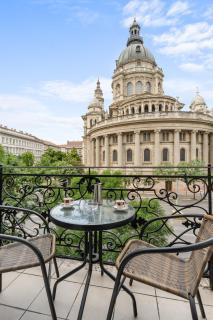 Amora Homes Breathless Panorama Basilica Suite with balcony NEED RESERVATION FOR FREE PARKING - Budapest - 7