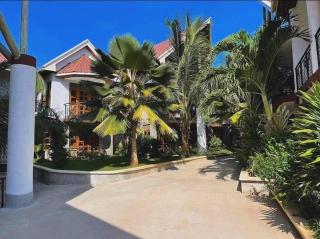 Tropical 2BR Haven in Diani - Diani Beach - 9