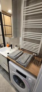Apartament 1 pokojowy - Kawalerka z klimatyzacją, garażem podziemnym - Warsaw - 2
