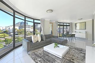 Shaya - Stylish 2BR in De Waterkant Mountain & City Views - 0
