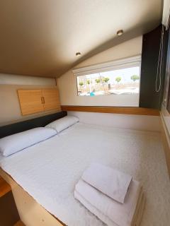Casa Flotante en el Puerto de Vigo - Different Charter - Vigo - 4