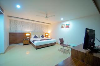 Sri Sai Hotels And Resorts - Hyderabad - 0