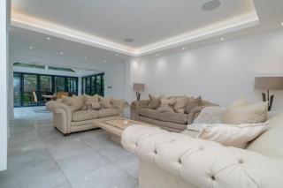 The Luxury Country Home - Aughton - 5