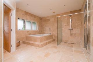 The Luxury Country Home - Aughton - 2