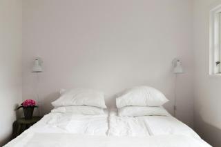 Stunning Light And Calm Near The Water - 3