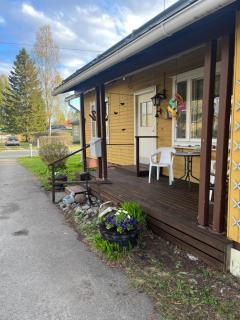 Yellow dream house - 3 min from highway, sauna, big private parking - Kemi - 0