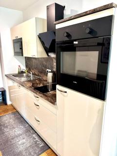 Cozy 2BR Apartment In Floridsdorf Area - 1