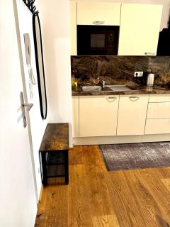 Cozy 2BR Apartment In Floridsdorf Area - 3