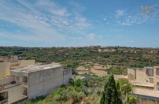 Modern 2BR Penthouse with Terrace & Stunning Views by 360 Estates - Nadur - 3