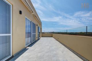 Modern 2BR Penthouse with Terrace & Stunning Views by 360 Estates - Nadur - 9