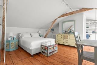 Sunny Westport Studio Apt. Above Historic Mill - Westport - 3