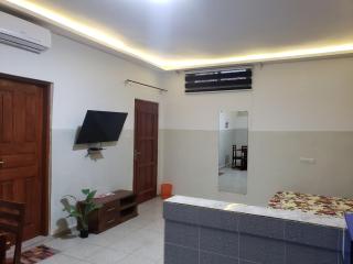 Amivi Plaza - - 6