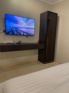 Hotel Room - Luxurious - Coffee Corner - Dammam Cornishe - Dammam - 4