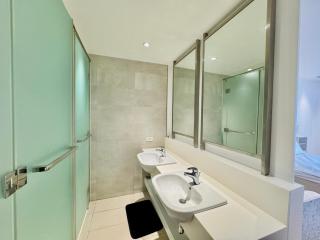 Cerise Condo Room at Novotel Suites Manila - Manila - 8
