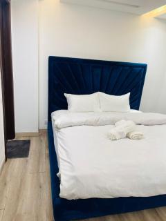 City View Gold Crest Premium Apartments - DHA Phase 4 Lahore - Lahore - 9