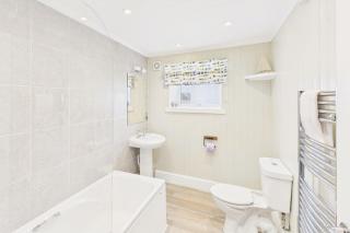 Host & Stay - St Cuthbert's Cottage - Seahouses - 2