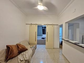 Apartamento lindo, 50 m2, Copacabana, Posto 4 - 0