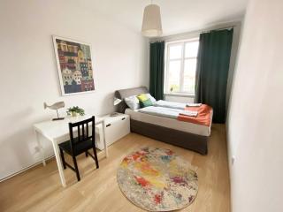 LTS RENT Comfortable RIVER VIEW & ART, Four Rooms - Gdańsk - 5