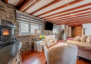 Bwlch Farm Barn - Port Talbot - 5